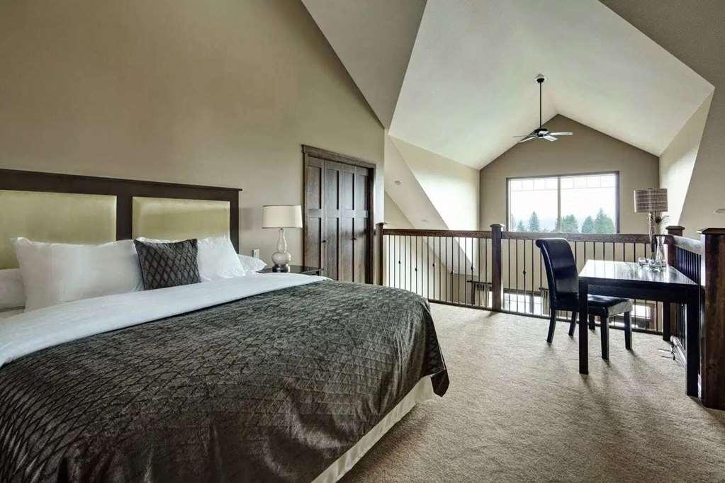 Bighorn Meadows Resort Radium Hot Springs Bilik gambar