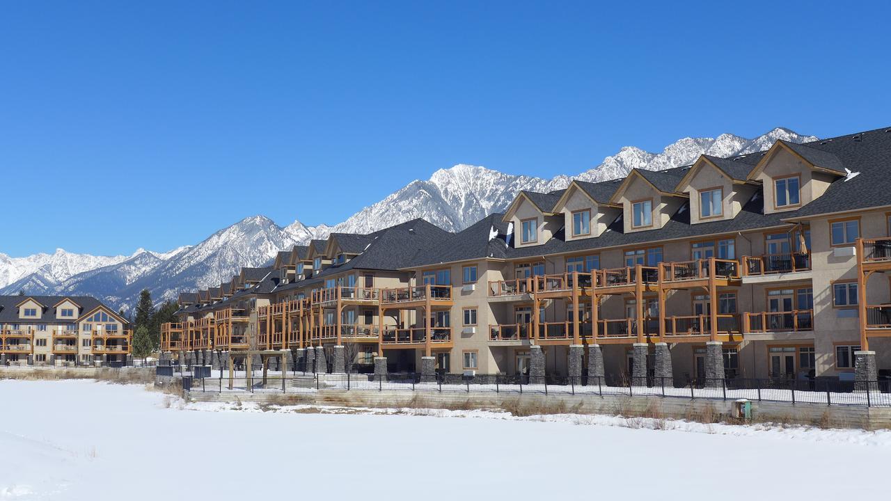 Bighorn Meadows Resort Radium Hot Springs Luaran gambar